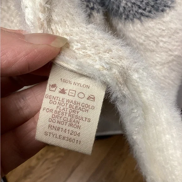 Hem & Thread Eyelash Cardigan Navy and tan plaid Checkered Motif Size Large - Picture 9 of 12